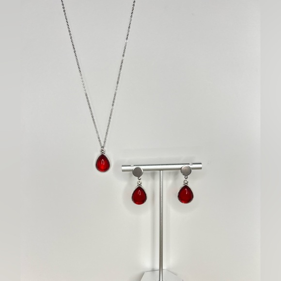 Bohemian Edgy Red Teardrop Necklace set with Earrings - Trendy Edgy Jewelry Set - Picture 4 of 17